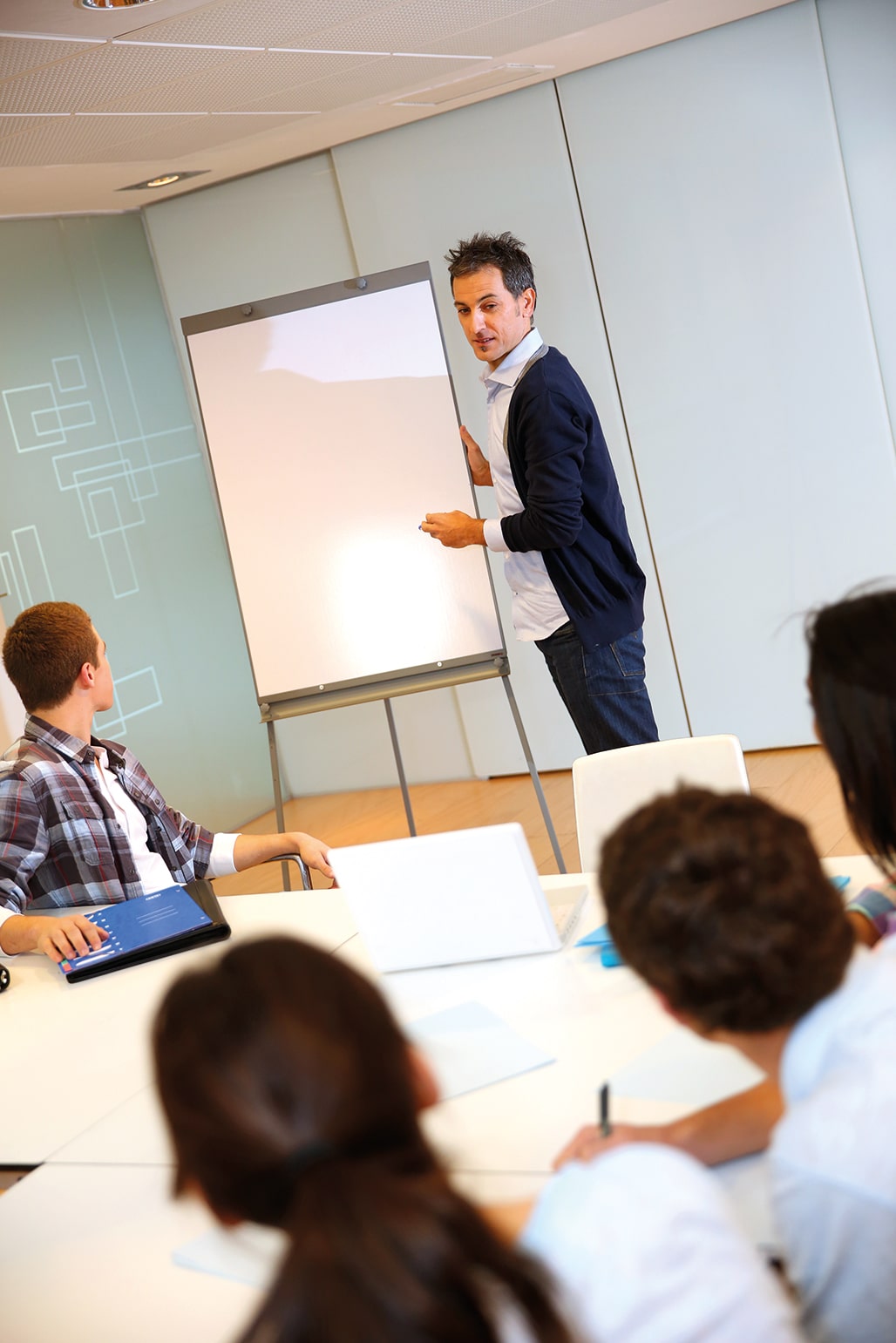 Alternance, e-PASS JEUNES et aides : le guide complet pour financer vos ...