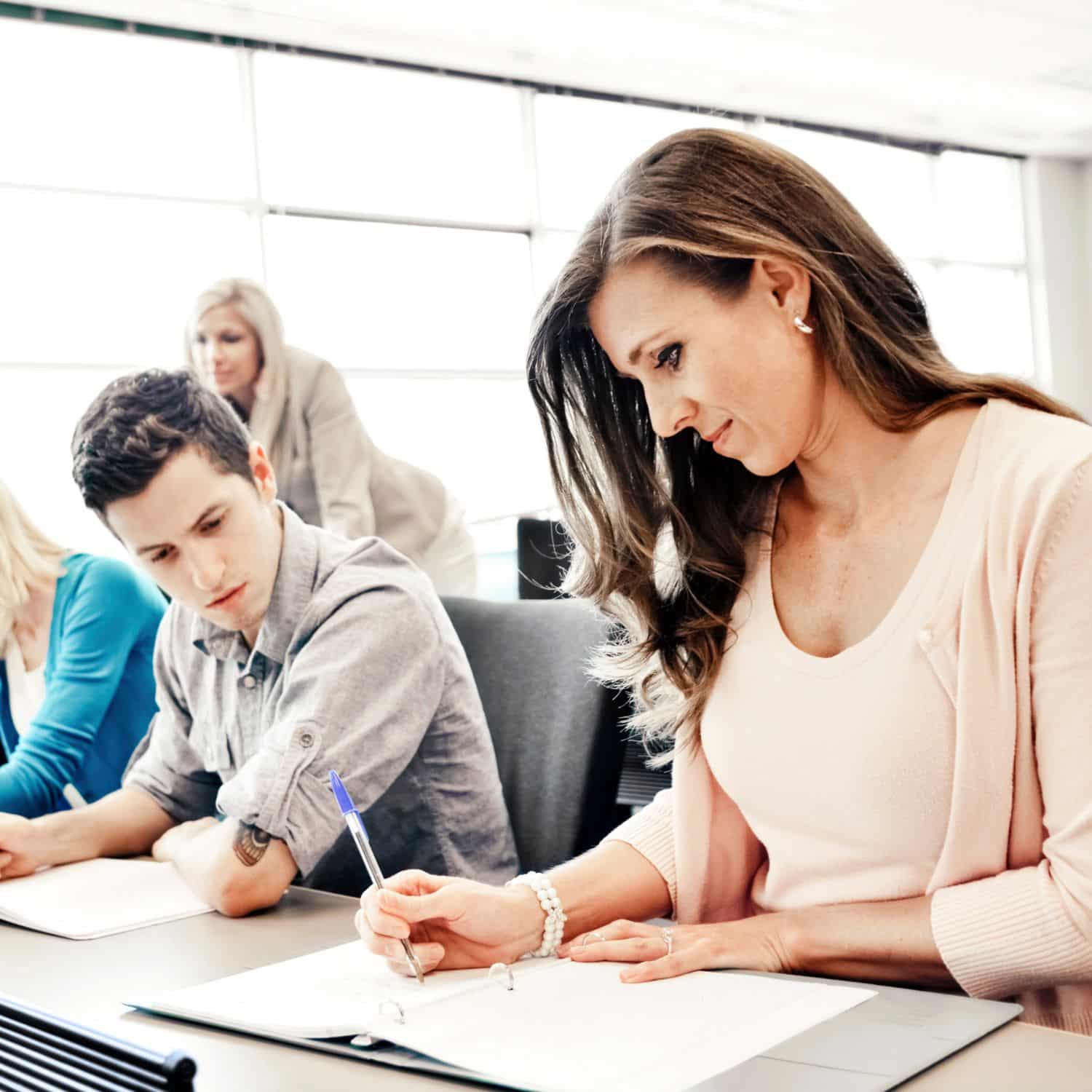 Pourquoi investir dans la formation continue _ - ESiD I Ecole Supérieure